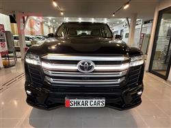 تۆیۆتا لاند کروزەر